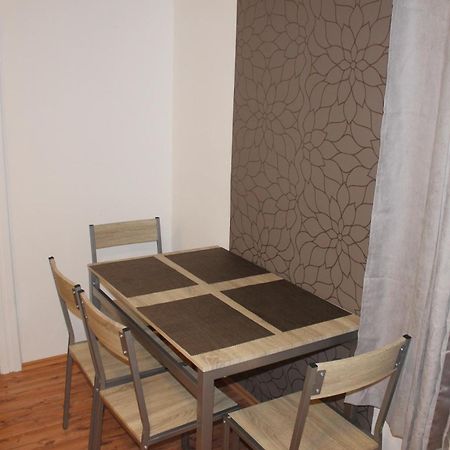 Apartmany Pri Auparku Piest'any Eksteriør billede